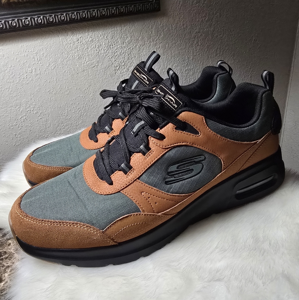 Skechers Men’s Sneakers in Brown and Gray with Black Sole